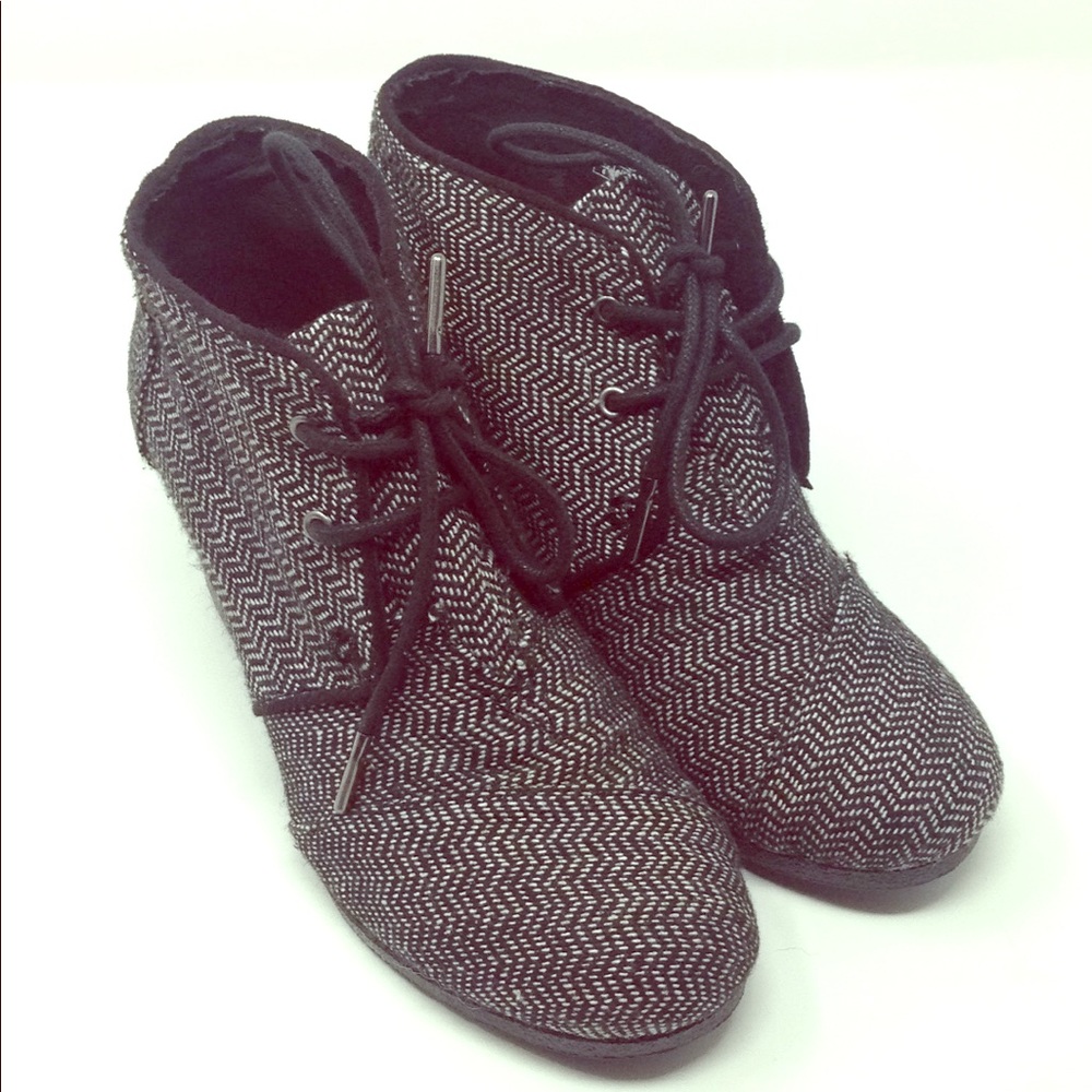 Tom's Herringbone Wedge Booties